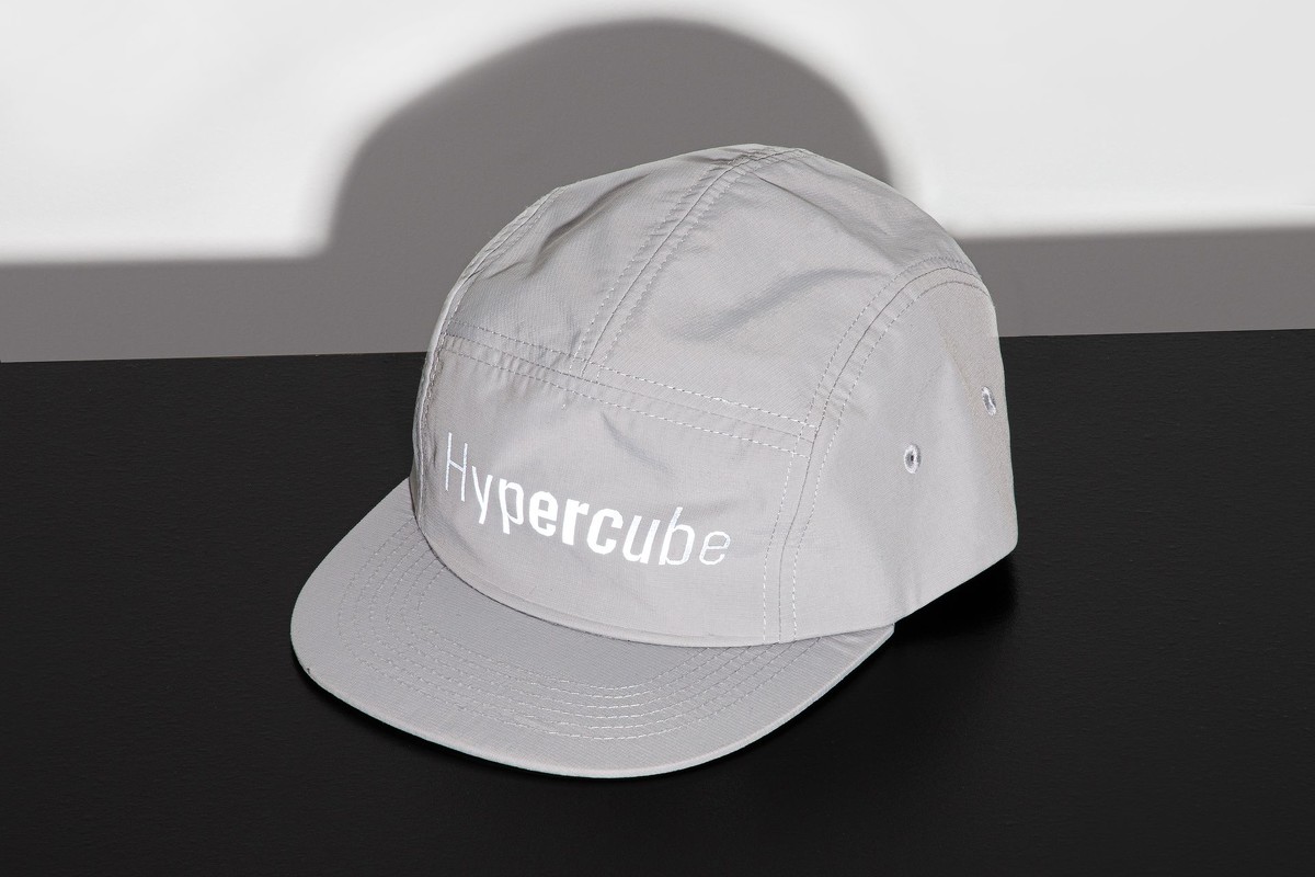 Hypercube cap